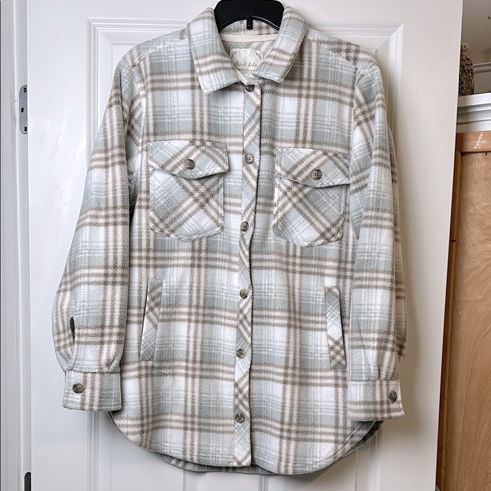 Altar'd State Gray and Brown Plaid Shacket, Women’s Size‎ Small